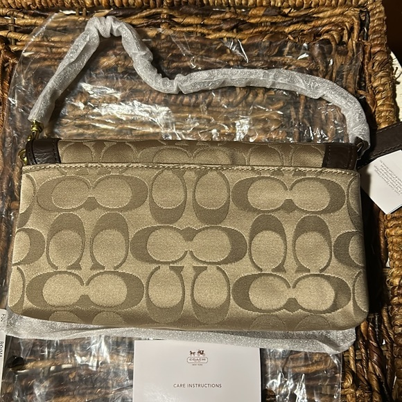 Coach Brown and Tan Monogram Large Wristlet BNWT - Picture 4 of 9